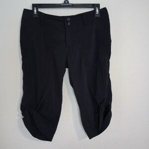 Patagonia outdoor hiking roll up Bermuda shorts